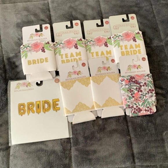 Team Bride. Beverage holders and a mylar balloon - Picture 1 of 2